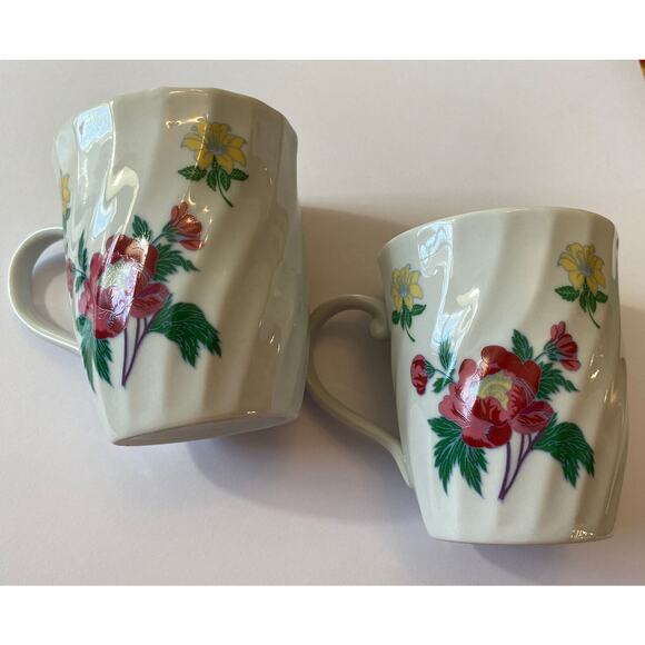 LAURA ASHLEY Floral Porcelain Coffee Tea Cup MUG VINTAGE PAIR Botanical 2 - Picture 2 of 9